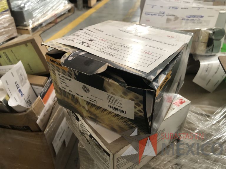 Lote 012 - 2470 Piezas de diferentes materiales (Terminal ojillos, barras de silicón, grano de esmeril, discos depredador, rollos de alambre, limas, bandas, brocas, tarrajas, vidrios, lijas, electrodos, cuchillas, entre otros) - Imagen 183