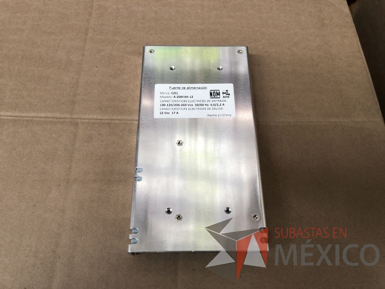 Lote 007 - 7227 Piezas de diferentes componentes (Paneles LED, Fuentes conmutadas, multicontactos, contacto dúplex, termofil, LED Panel, Fuentes de voltaje, etc.) - Imagen 7
