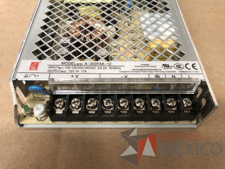 Lote 007 - 7227 Piezas de diferentes componentes (Paneles LED, Fuentes conmutadas, multicontactos, contacto dúplex, termofil, LED Panel, Fuentes de voltaje, etc.) - Imagen 48