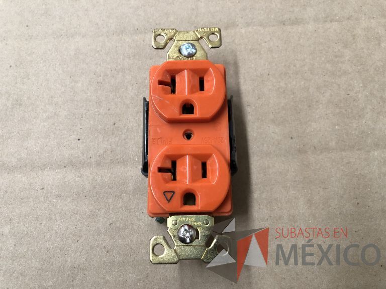 Lote 007 - 7227 Piezas de diferentes componentes (Paneles LED, Fuentes conmutadas, multicontactos, contacto dúplex, termofil, LED Panel, Fuentes de voltaje, etc.) - Imagen 220