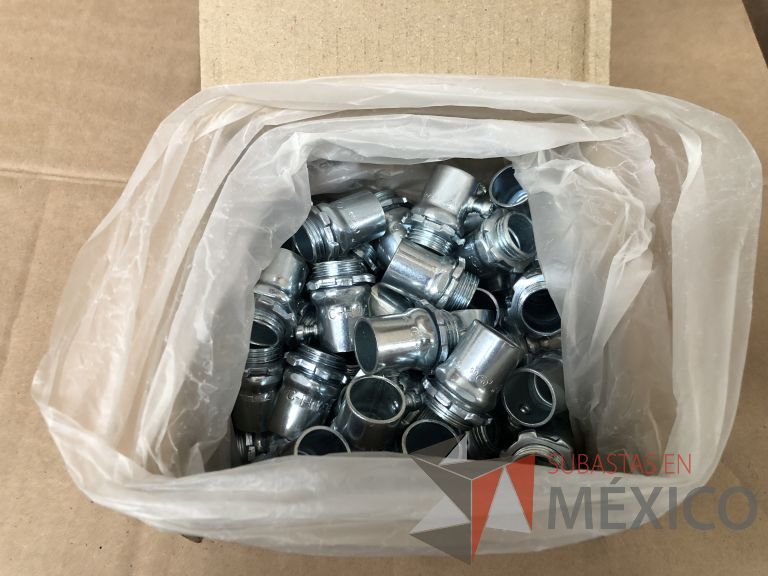 Lote 007 - 7227 Piezas de diferentes componentes (Paneles LED, Fuentes conmutadas, multicontactos, contacto dúplex, termofil, LED Panel, Fuentes de voltaje, etc.) - Imagen 27
