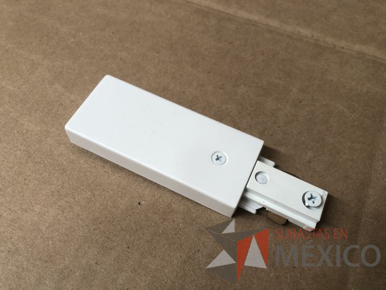 Lote 007 - 7227 Piezas de diferentes componentes (Paneles LED, Fuentes conmutadas, multicontactos, contacto dúplex, termofil, LED Panel, Fuentes de voltaje, etc.) - Imagen 167