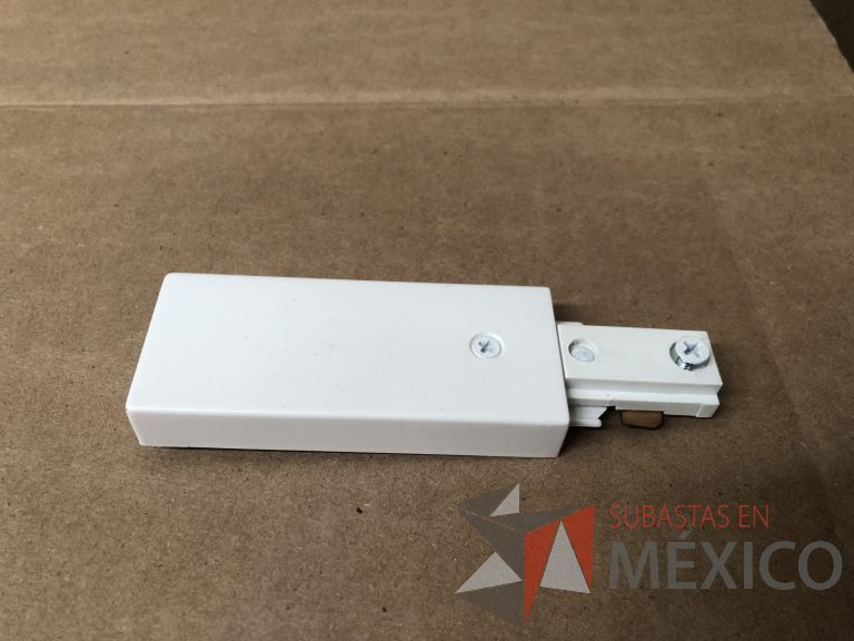 Lote 007 - 7227 Piezas de diferentes componentes (Paneles LED, Fuentes conmutadas, multicontactos, contacto dúplex, termofil, LED Panel, Fuentes de voltaje, etc.) - Imagen 212