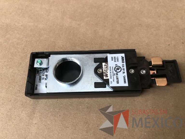 Lote 007 - 7227 Piezas de diferentes componentes (Paneles LED, Fuentes conmutadas, multicontactos, contacto dúplex, termofil, LED Panel, Fuentes de voltaje, etc.) - Imagen 176