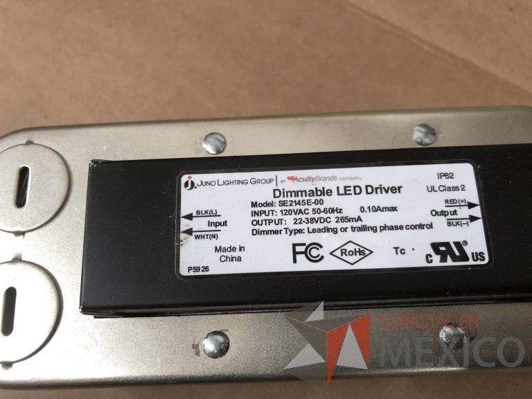 Lote 007 - 7227 Piezas de diferentes componentes (Paneles LED, Fuentes conmutadas, multicontactos, contacto dúplex, termofil, LED Panel, Fuentes de voltaje, etc.) - Imagen 154