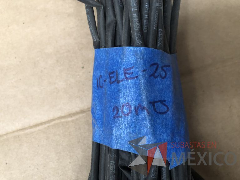 Lote 007 - 7227 Piezas de diferentes componentes (Paneles LED, Fuentes conmutadas, multicontactos, contacto dúplex, termofil, LED Panel, Fuentes de voltaje, etc.) - Imagen 158