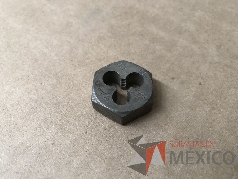 Lote 012 - 2470 Piezas de diferentes materiales (Terminal ojillos, barras de silicón, grano de esmeril, discos depredador, rollos de alambre, limas, bandas, brocas, tarrajas, vidrios, lijas, electrodos, cuchillas, entre otros) - Imagen 346