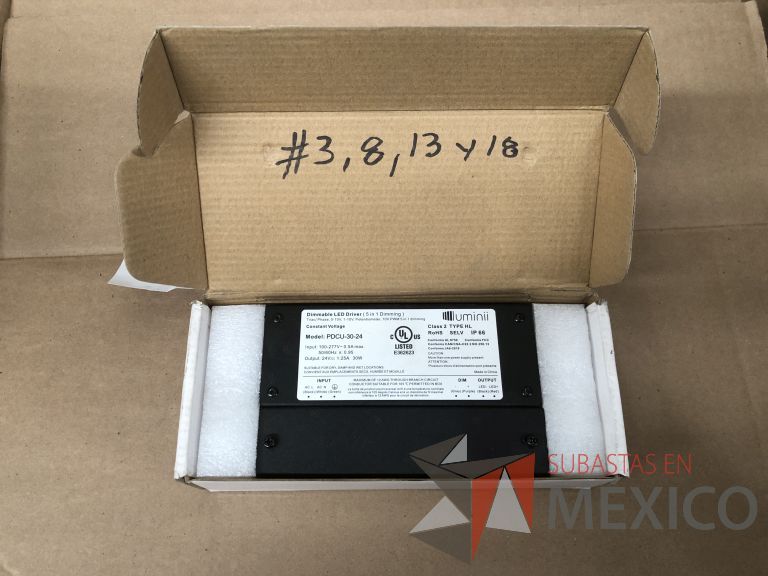 Lote 007 - 7227 Piezas de diferentes componentes (Paneles LED, Fuentes conmutadas, multicontactos, contacto dúplex, termofil, LED Panel, Fuentes de voltaje, etc.) - Imagen 242