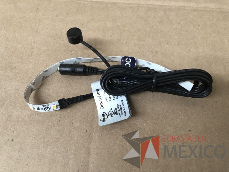 Lote 007 - 7227 Piezas de diferentes componentes (Paneles LED, Fuentes conmutadas, multicontactos, contacto dúplex, termofil, LED Panel, Fuentes de voltaje, etc.) - Imagen 337