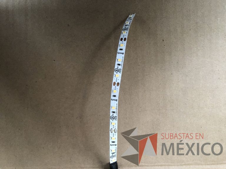 Lote 007 - 7227 Piezas de diferentes componentes (Paneles LED, Fuentes conmutadas, multicontactos, contacto dúplex, termofil, LED Panel, Fuentes de voltaje, etc.) - Imagen 256