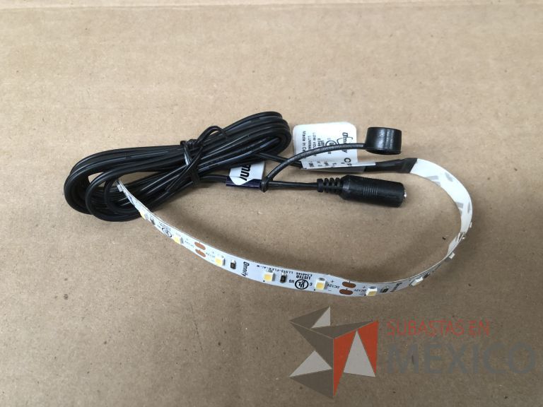 Lote 007 - 7227 Piezas de diferentes componentes (Paneles LED, Fuentes conmutadas, multicontactos, contacto dúplex, termofil, LED Panel, Fuentes de voltaje, etc.) - Imagen 343