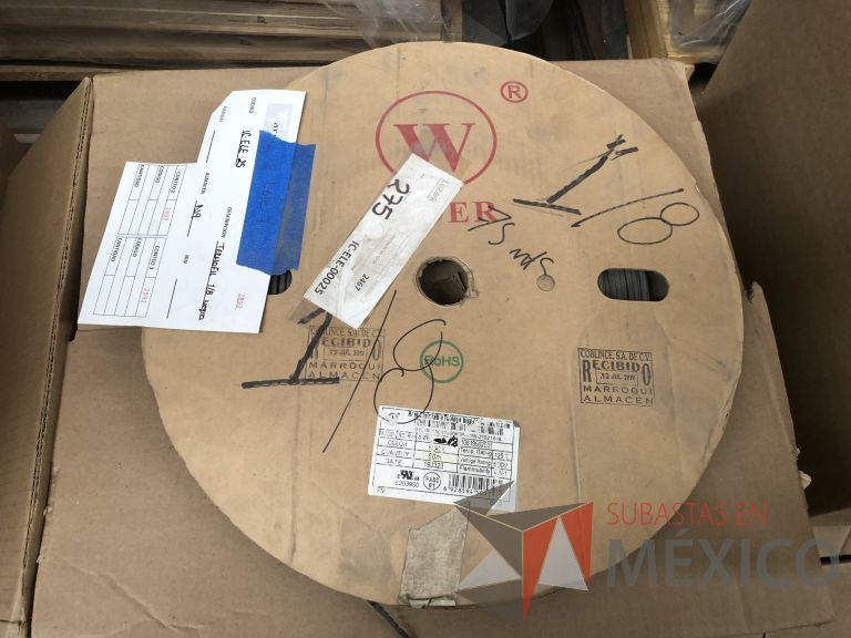 Lote 007 - 7227 Piezas de diferentes componentes (Paneles LED, Fuentes conmutadas, multicontactos, contacto dúplex, termofil, LED Panel, Fuentes de voltaje, etc.) - Imagen 229