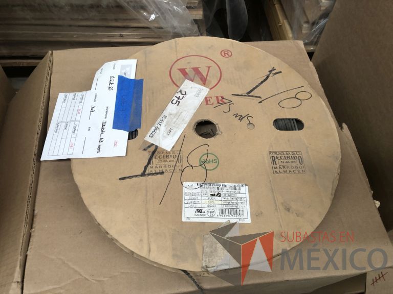 Lote 007 - 7227 Piezas de diferentes componentes (Paneles LED, Fuentes conmutadas, multicontactos, contacto dúplex, termofil, LED Panel, Fuentes de voltaje, etc.) - Imagen 251