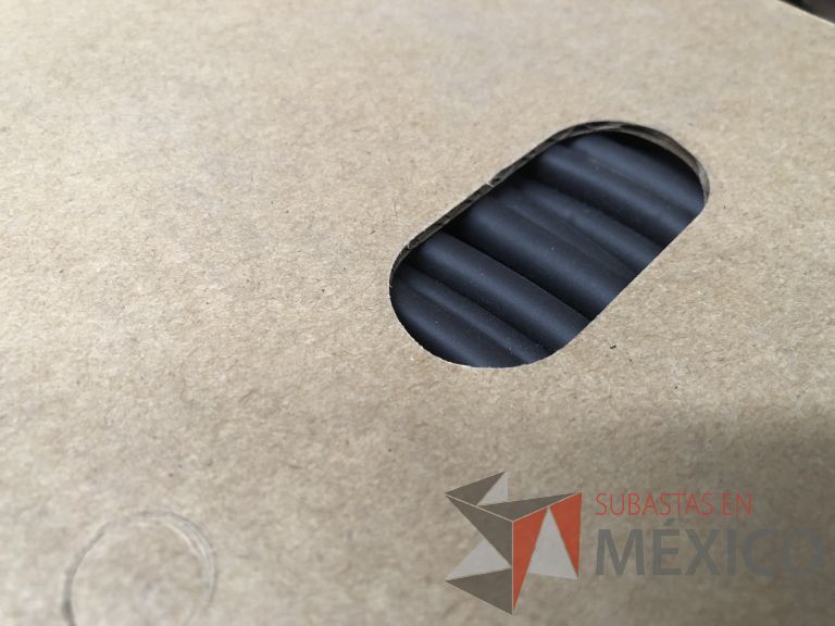 Lote 007 - 7227 Piezas de diferentes componentes (Paneles LED, Fuentes conmutadas, multicontactos, contacto dúplex, termofil, LED Panel, Fuentes de voltaje, etc.) - Imagen 236