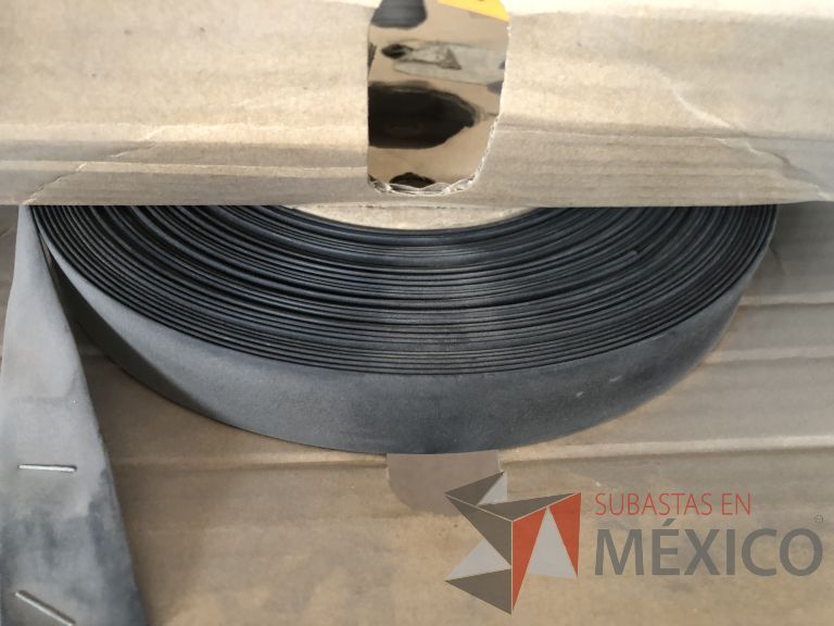 Lote 007 - 7227 Piezas de diferentes componentes (Paneles LED, Fuentes conmutadas, multicontactos, contacto dúplex, termofil, LED Panel, Fuentes de voltaje, etc.) - Imagen 290