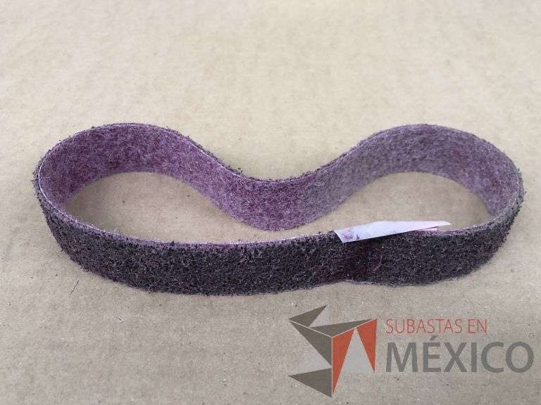Lote 012 - 2470 Piezas de diferentes materiales (Terminal ojillos, barras de silicón, grano de esmeril, discos depredador, rollos de alambre, limas, bandas, brocas, tarrajas, vidrios, lijas, electrodos, cuchillas, entre otros) - Imagen 148