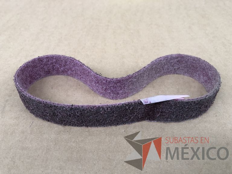 Lote 012 - 2470 Piezas de diferentes materiales (Terminal ojillos, barras de silicón, grano de esmeril, discos depredador, rollos de alambre, limas, bandas, brocas, tarrajas, vidrios, lijas, electrodos, cuchillas, entre otros) - Imagen 151