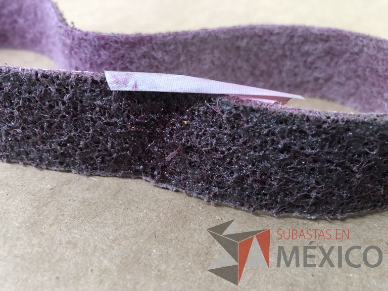 Lote 012 - 2470 Piezas de diferentes materiales (Terminal ojillos, barras de silicón, grano de esmeril, discos depredador, rollos de alambre, limas, bandas, brocas, tarrajas, vidrios, lijas, electrodos, cuchillas, entre otros) - Imagen 102