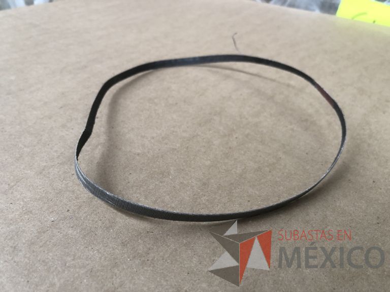 Lote 012 - 2470 Piezas de diferentes materiales (Terminal ojillos, barras de silicón, grano de esmeril, discos depredador, rollos de alambre, limas, bandas, brocas, tarrajas, vidrios, lijas, electrodos, cuchillas, entre otros) - Imagen 105