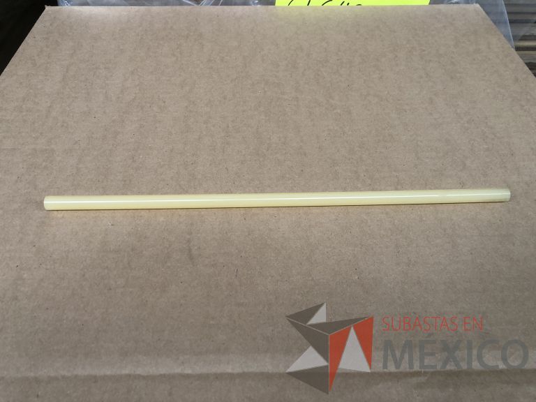 Lote 012 - 2470 Piezas de diferentes materiales (Terminal ojillos, barras de silicón, grano de esmeril, discos depredador, rollos de alambre, limas, bandas, brocas, tarrajas, vidrios, lijas, electrodos, cuchillas, entre otros) - Imagen 131