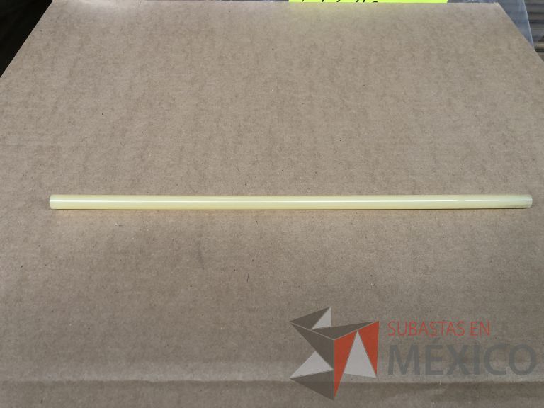 Lote 012 - 2470 Piezas de diferentes materiales (Terminal ojillos, barras de silicón, grano de esmeril, discos depredador, rollos de alambre, limas, bandas, brocas, tarrajas, vidrios, lijas, electrodos, cuchillas, entre otros) - Imagen 130