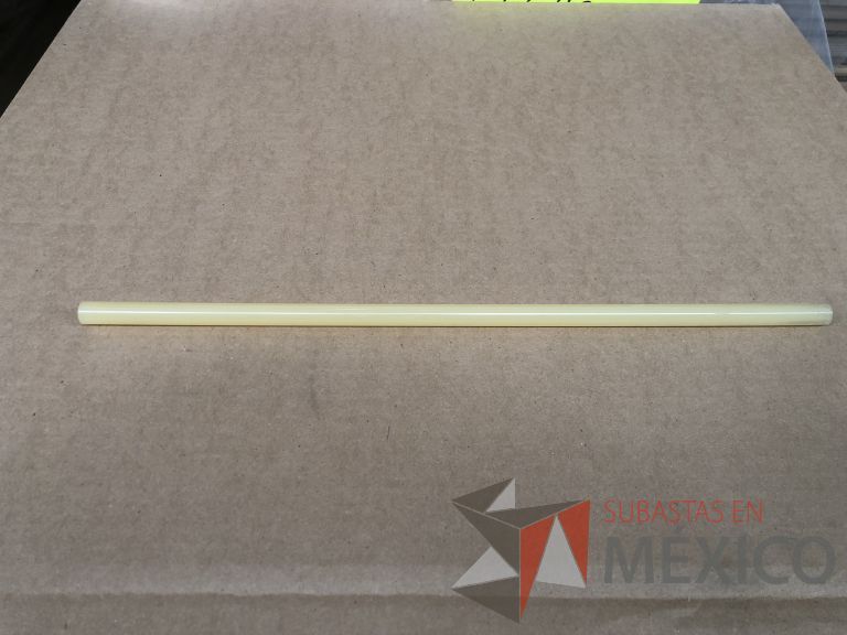 Lote 012 - 2470 Piezas de diferentes materiales (Terminal ojillos, barras de silicón, grano de esmeril, discos depredador, rollos de alambre, limas, bandas, brocas, tarrajas, vidrios, lijas, electrodos, cuchillas, entre otros) - Imagen 132