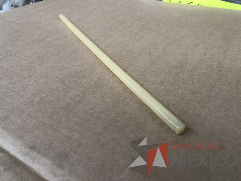Lote 012 - 2470 Piezas de diferentes materiales (Terminal ojillos, barras de silicón, grano de esmeril, discos depredador, rollos de alambre, limas, bandas, brocas, tarrajas, vidrios, lijas, electrodos, cuchillas, entre otros) - Imagen 94