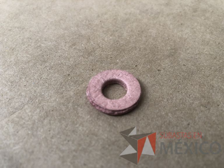 Lote 012 - 2470 Piezas de diferentes materiales (Terminal ojillos, barras de silicón, grano de esmeril, discos depredador, rollos de alambre, limas, bandas, brocas, tarrajas, vidrios, lijas, electrodos, cuchillas, entre otros) - Imagen 24