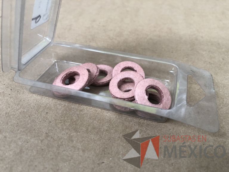 Lote 012 - 2470 Piezas de diferentes materiales (Terminal ojillos, barras de silicón, grano de esmeril, discos depredador, rollos de alambre, limas, bandas, brocas, tarrajas, vidrios, lijas, electrodos, cuchillas, entre otros) - Imagen 345