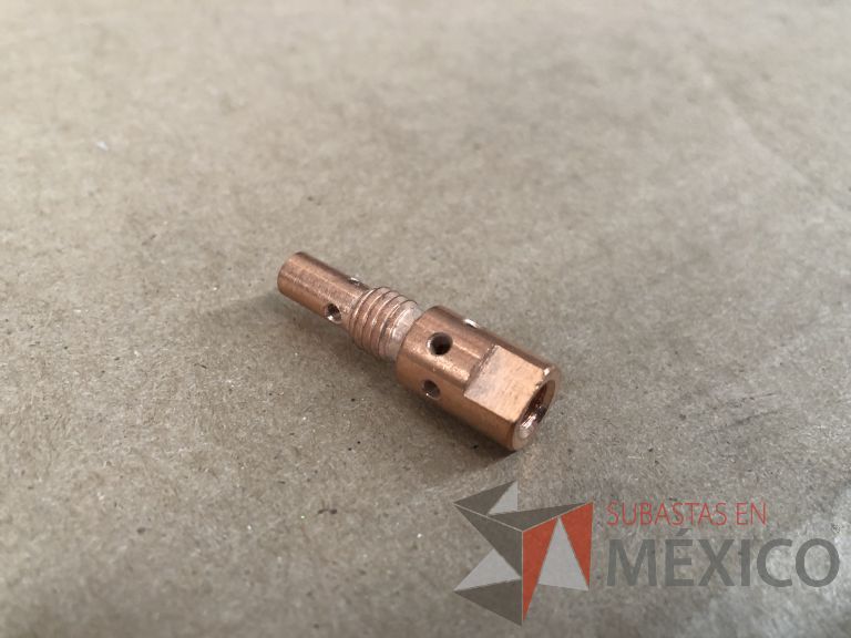Lote 012 - 2470 Piezas de diferentes materiales (Terminal ojillos, barras de silicón, grano de esmeril, discos depredador, rollos de alambre, limas, bandas, brocas, tarrajas, vidrios, lijas, electrodos, cuchillas, entre otros) - Imagen 47