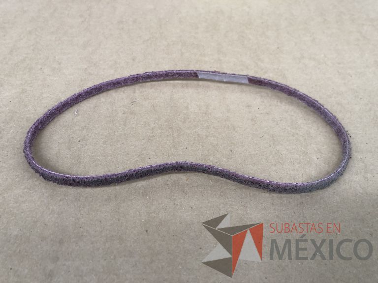 Lote 012 - 2470 Piezas de diferentes materiales (Terminal ojillos, barras de silicón, grano de esmeril, discos depredador, rollos de alambre, limas, bandas, brocas, tarrajas, vidrios, lijas, electrodos, cuchillas, entre otros) - Imagen 304