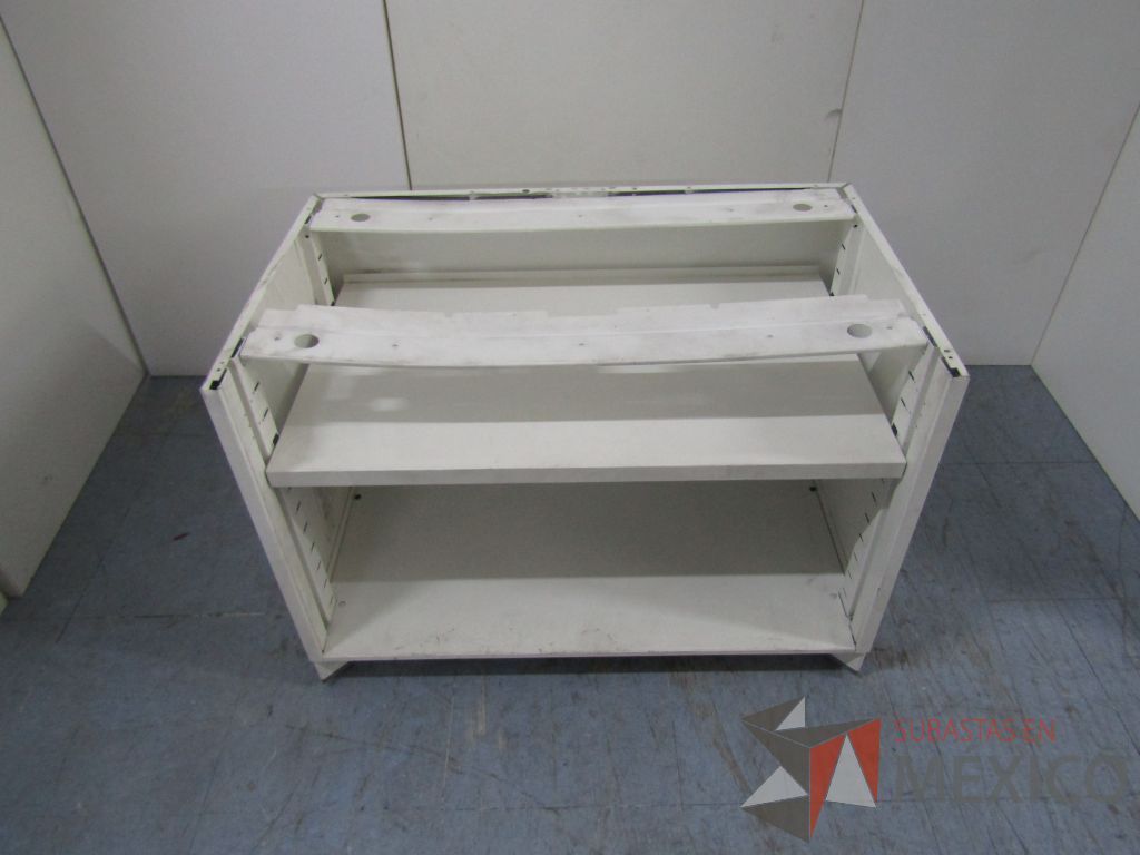 Lote 021 - 12 Gabinetes de pedestal con 1 entre paño