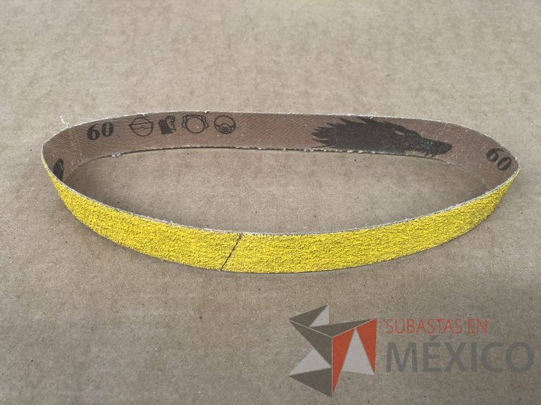 Lote 012 - 2470 Piezas de diferentes materiales (Terminal ojillos, barras de silicón, grano de esmeril, discos depredador, rollos de alambre, limas, bandas, brocas, tarrajas, vidrios, lijas, electrodos, cuchillas, entre otros) - Imagen 278
