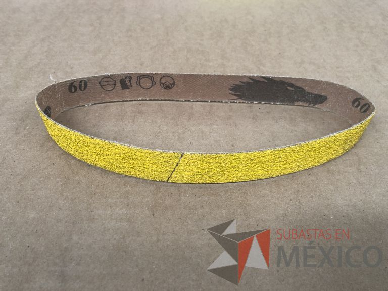 Lote 012 - 2470 Piezas de diferentes materiales (Terminal ojillos, barras de silicón, grano de esmeril, discos depredador, rollos de alambre, limas, bandas, brocas, tarrajas, vidrios, lijas, electrodos, cuchillas, entre otros) - Imagen 188
