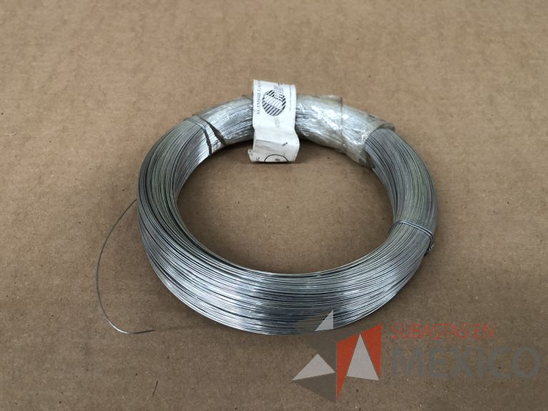 Lote 012 - 2470 Piezas de diferentes materiales (Terminal ojillos, barras de silicón, grano de esmeril, discos depredador, rollos de alambre, limas, bandas, brocas, tarrajas, vidrios, lijas, electrodos, cuchillas, entre otros) - Imagen 276