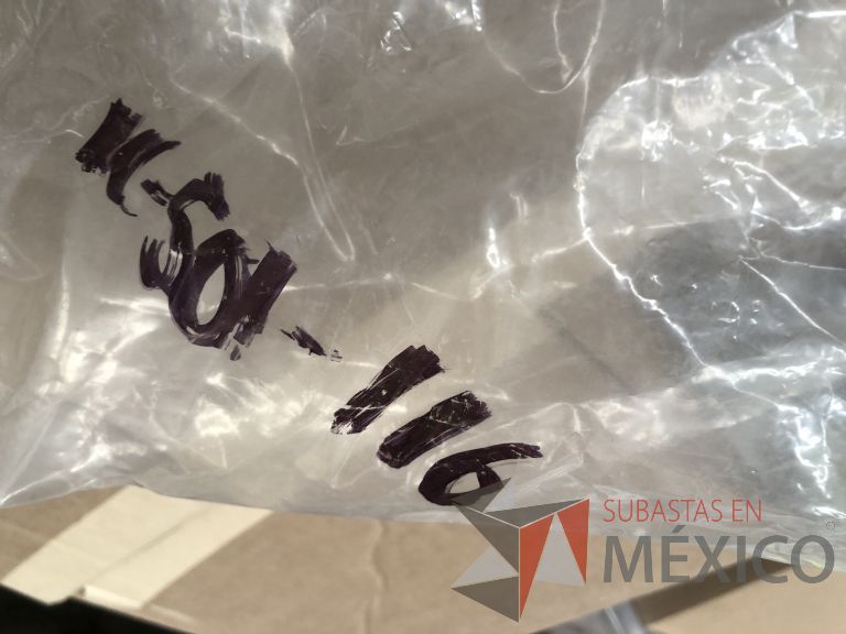 Lote 012 - 2470 Piezas de diferentes materiales (Terminal ojillos, barras de silicón, grano de esmeril, discos depredador, rollos de alambre, limas, bandas, brocas, tarrajas, vidrios, lijas, electrodos, cuchillas, entre otros) - Imagen 227