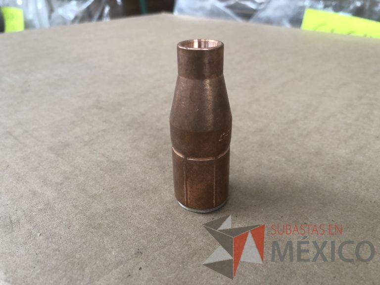 Lote 012 - 2470 Piezas de diferentes materiales (Terminal ojillos, barras de silicón, grano de esmeril, discos depredador, rollos de alambre, limas, bandas, brocas, tarrajas, vidrios, lijas, electrodos, cuchillas, entre otros) - Imagen 359