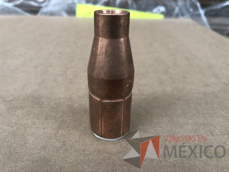 Lote 012 - 2470 Piezas de diferentes materiales (Terminal ojillos, barras de silicón, grano de esmeril, discos depredador, rollos de alambre, limas, bandas, brocas, tarrajas, vidrios, lijas, electrodos, cuchillas, entre otros) - Imagen 28