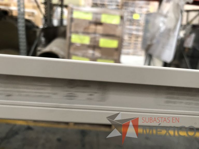 Lote 007 - 7227 Piezas de diferentes componentes (Paneles LED, Fuentes conmutadas, multicontactos, contacto dúplex, termofil, LED Panel, Fuentes de voltaje, etc.) - Imagen 181