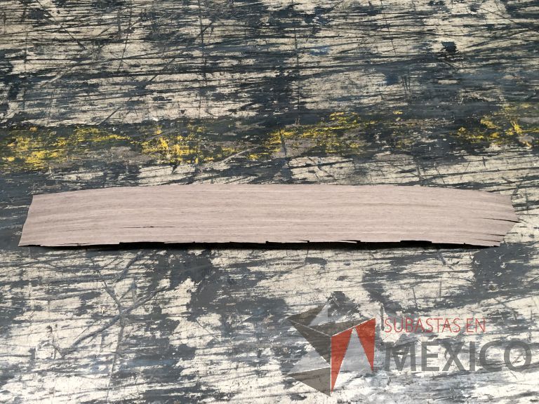 Lote 011 - 285 Piezas de diferentes materiales (Chapas de madera, Tableros perfocel, HPL y MDF fire retardant) - Imagen 17
