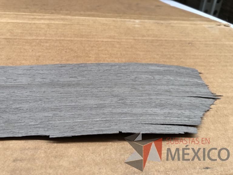 Lote 011 - 285 Piezas de diferentes materiales (Chapas de madera, Tableros perfocel, HPL y MDF fire retardant) - Imagen 62