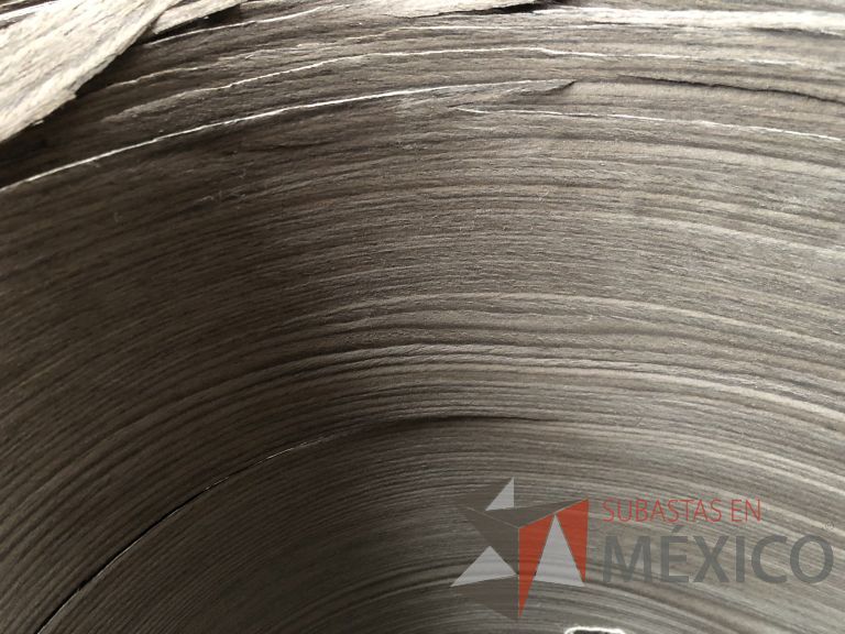 Lote 011 - 285 Piezas de diferentes materiales (Chapas de madera, Tableros perfocel, HPL y MDF fire retardant) - Imagen 10