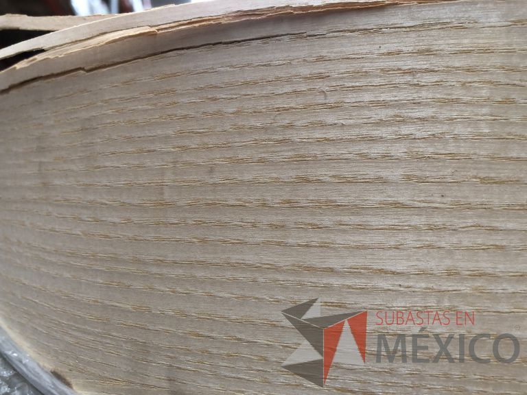 Lote 010 - 232 Piezas de diferentes materiales (Chapas de madera, aglomerados y MDF) - Imagen 12