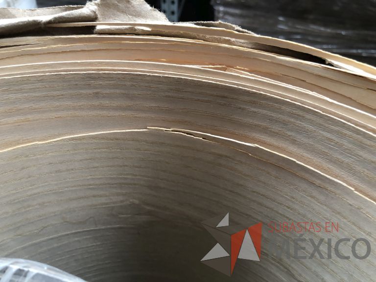 Lote 010 - 232 Piezas de diferentes materiales (Chapas de madera, aglomerados y MDF) - Imagen 11