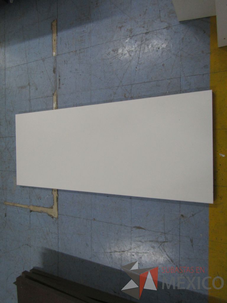 Lote 032 - 29 Cubierta rectangular color blanco - Imagen 2