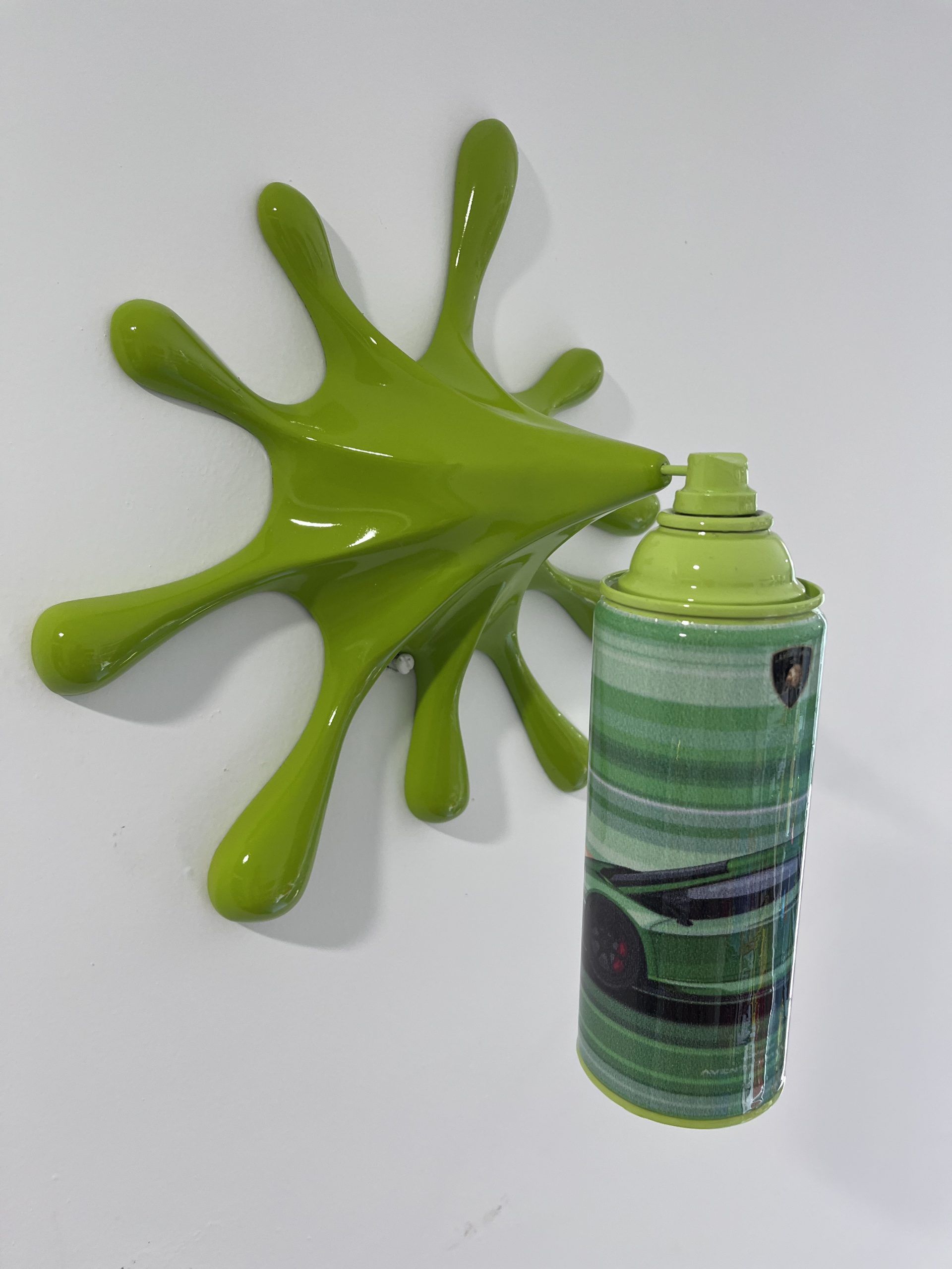 Lote 047 - Escultura : Splash Lamborghini. Fibra de vidrio y resina, 35cm altura