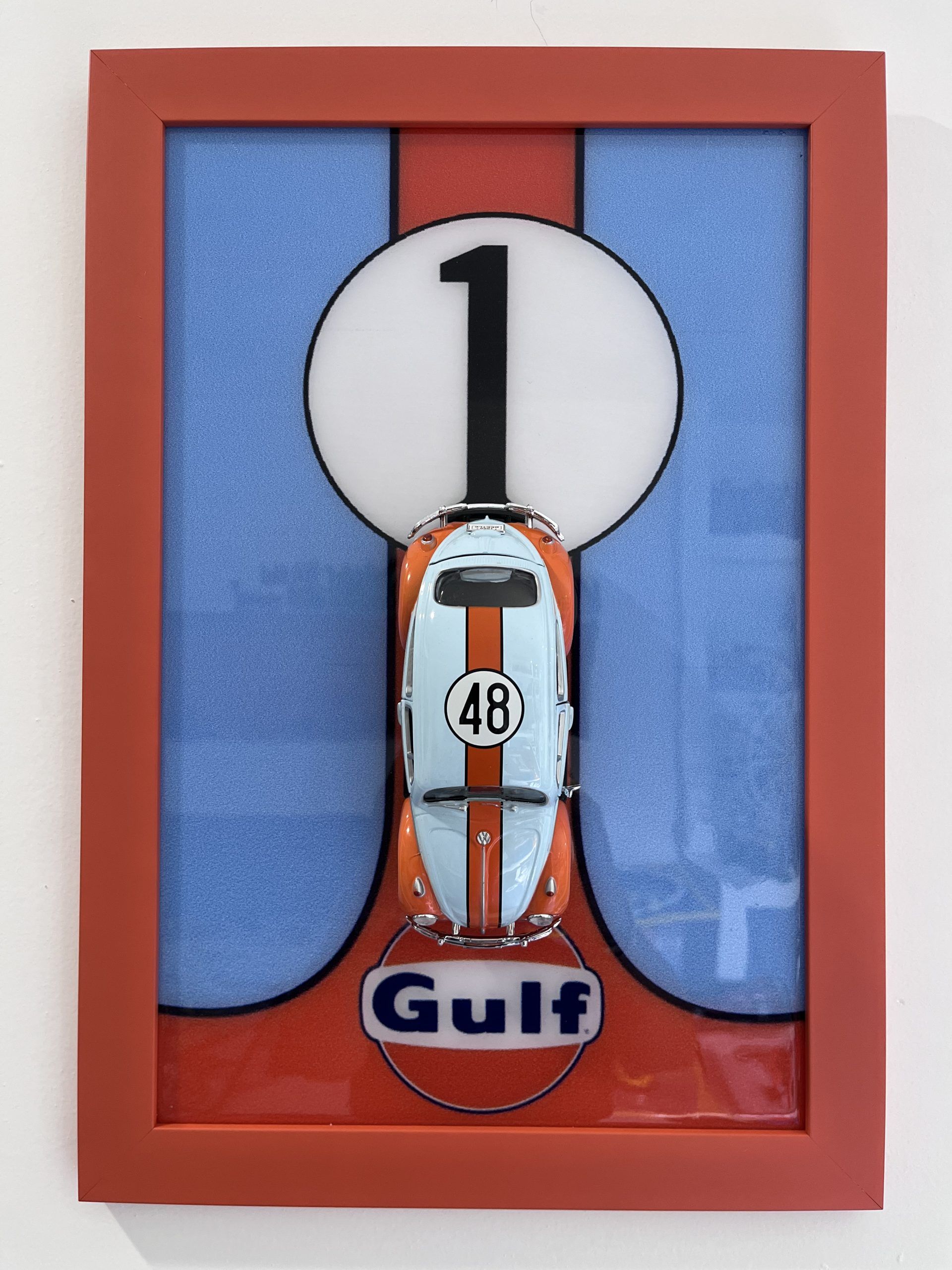 Lote 008 - VW Gulf. Escultura, escala 1/18, 45x31cm