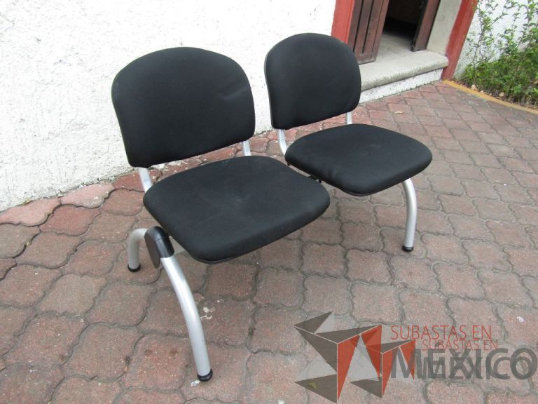 Lote 039 - Banca de espera de 2 plazas, asiento y respaldo en tela color negro - Imagen 6