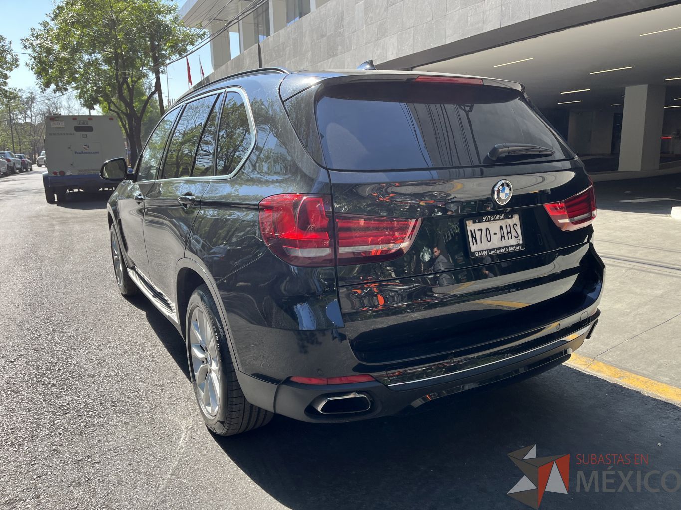 Lote 001 - Camioneta BMW X5 xDrive50iA Security Automático 2015 (Nivel de resistencia VR4) - Imagen 6