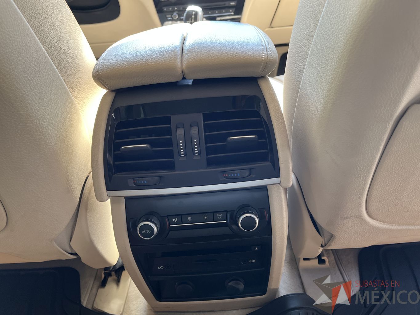 Lote 001 - Camioneta BMW X5 xDrive50iA Security Automático 2015 (Nivel de resistencia VR4) - Imagen 21